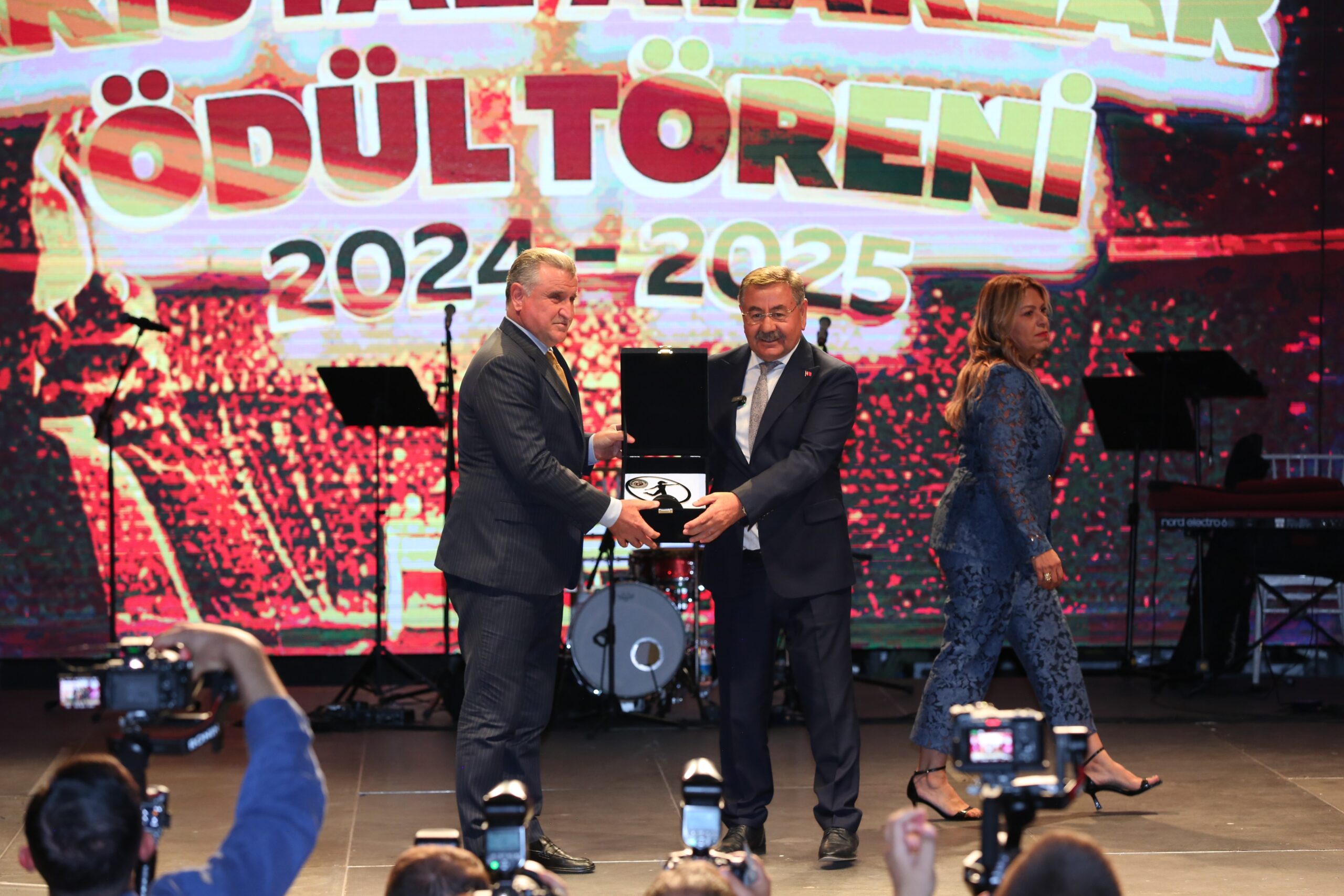 Kristal Ayaklar 2024-2025 Sezonu